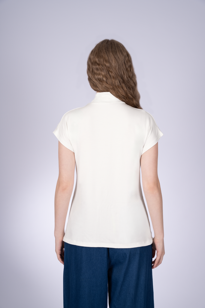 Women's Highneck Top No Sleeve 