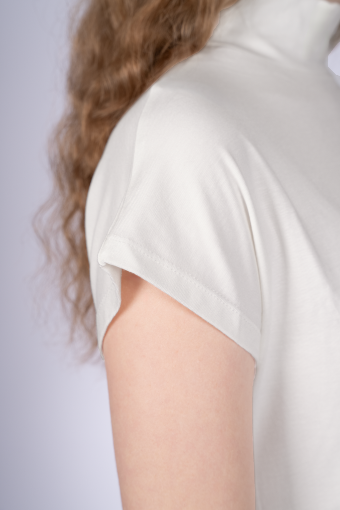 Women's Highneck Top No Sleeve 